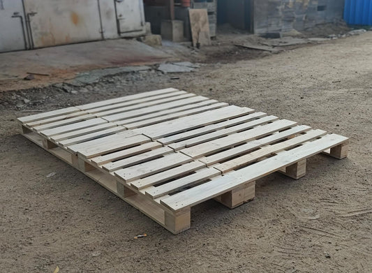 Queen size single layer pallet Bed