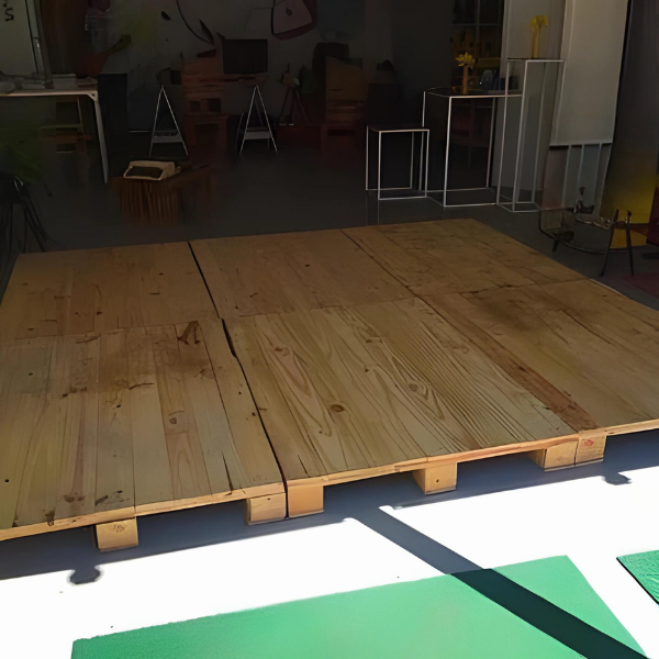 Pallet Stage (4.8m X 1m X 10in)– PalleTrendz